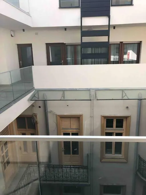 Luxury Cozy 2 Bdr Downtown Apt.3 Budapest