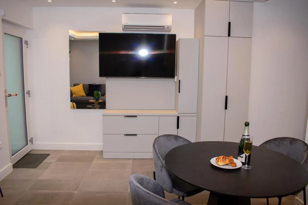 Luxury Cozy 2 Bdr Downtown Apt.3 بودابست 0*,