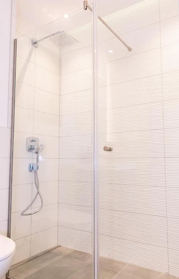 Luxury Cozy 2 Bdr Downtown Apt.3 بودابست 0*,  المجر